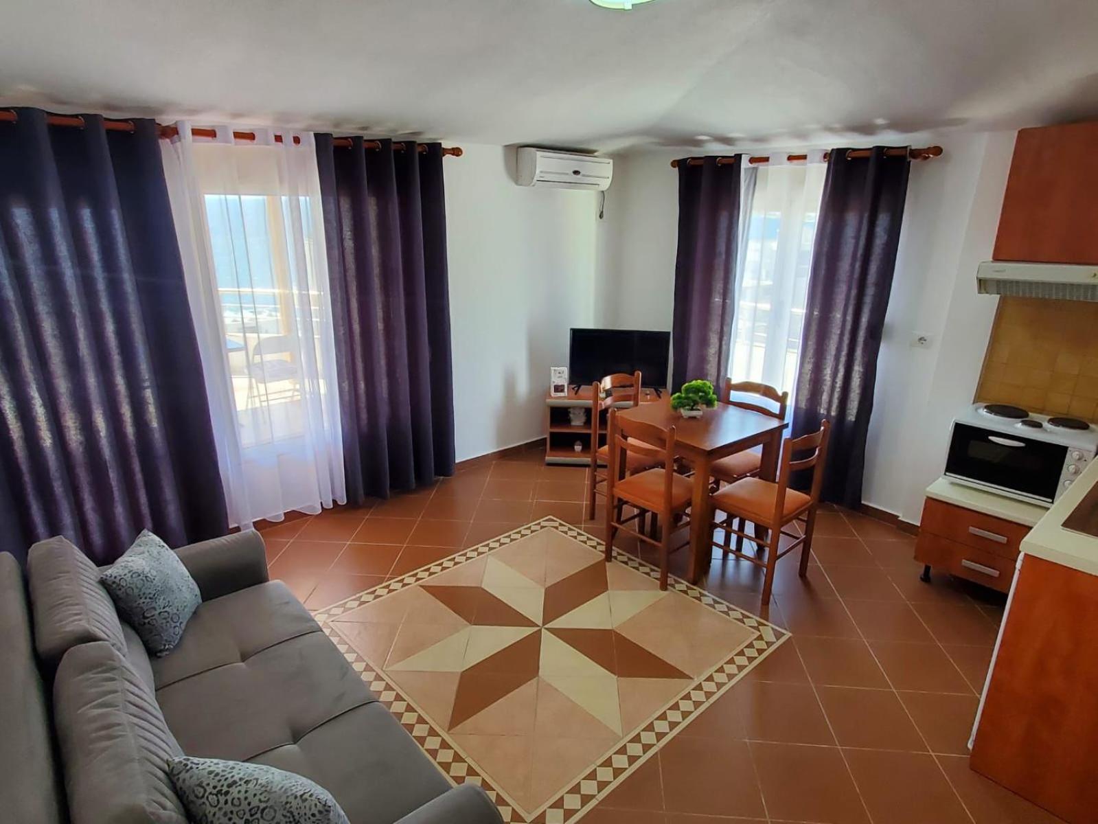 Summer Gate Apartment Saranda Dış mekan fotoğraf