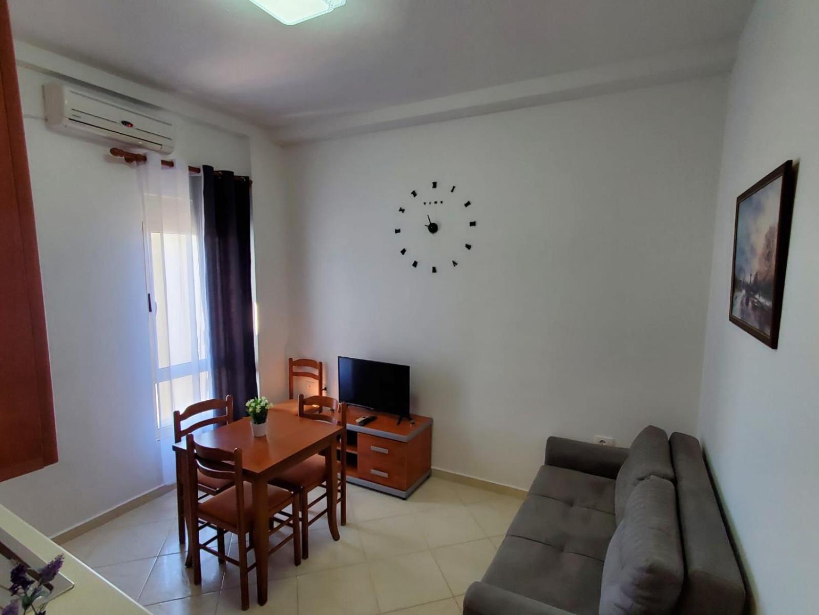 Summer Gate Apartment Saranda Dış mekan fotoğraf